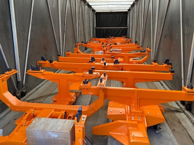 Trim Carriers